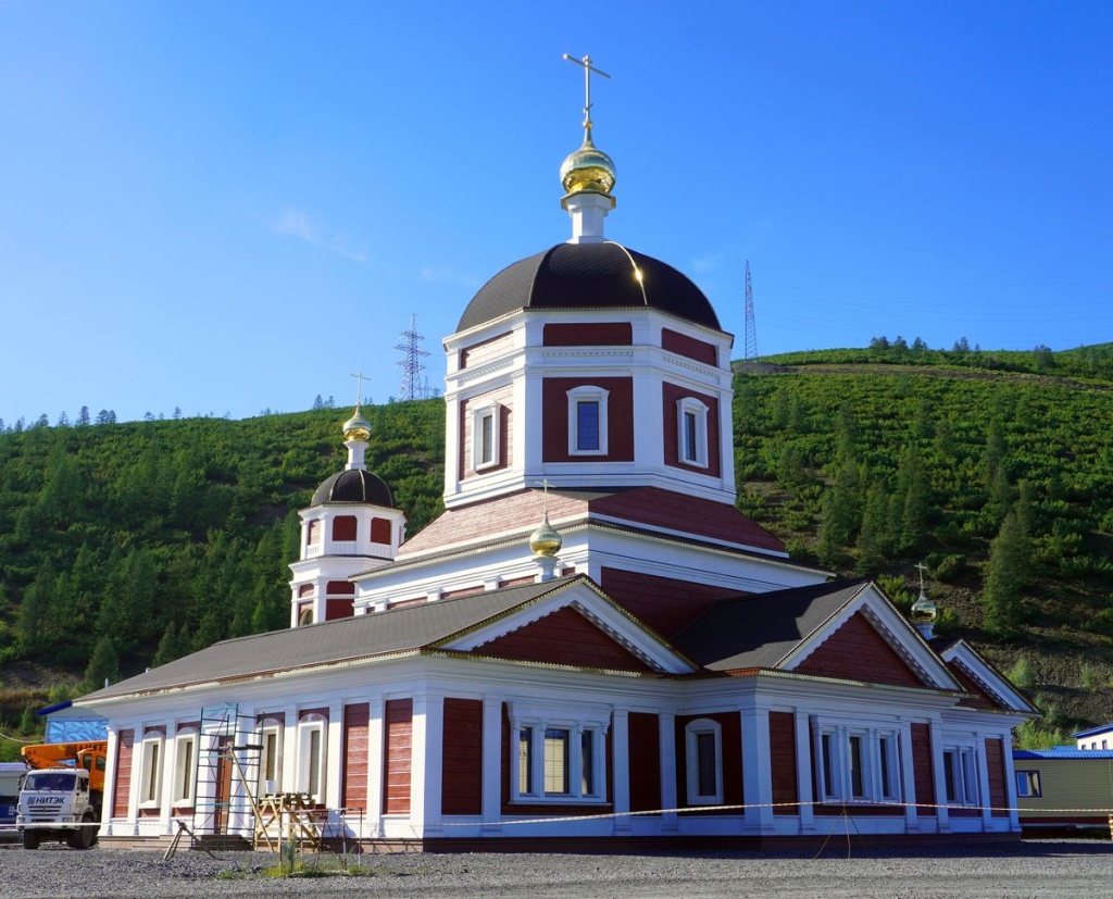 В вахтовом поселке «Павлик» освятили храм святителя Николая Чудотворца